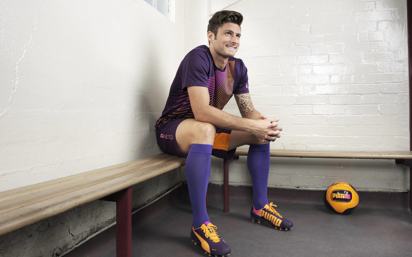 双加时鏖战!湖人险胜凯尔特人,詹姆斯关键三分锁定胜局